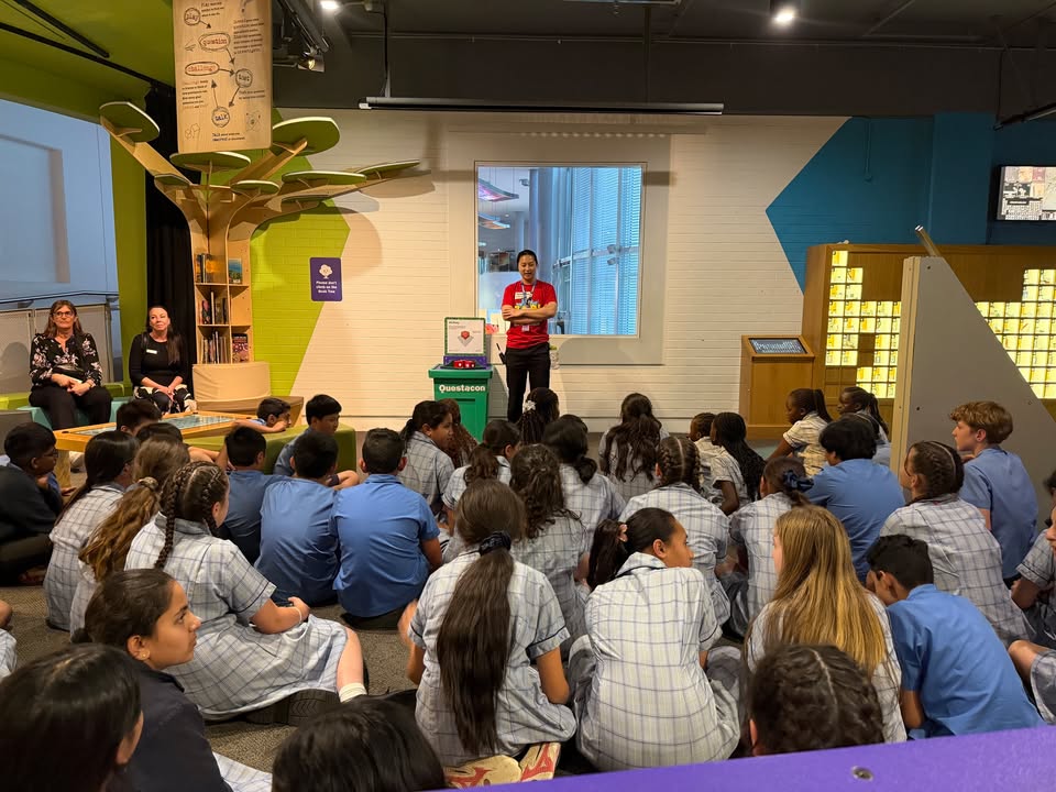 695060472018508_1389313419259873-1