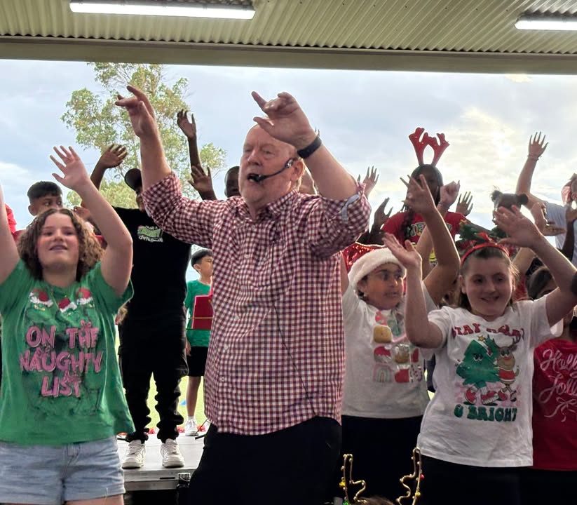 695060472018508_1417074629817085-1