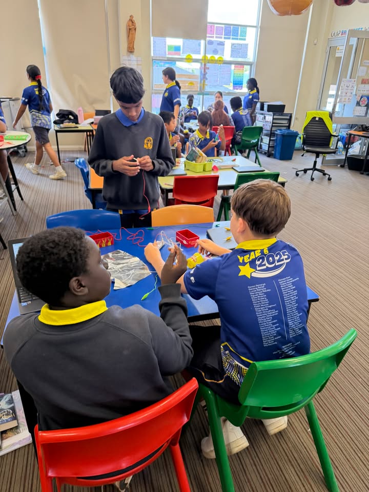 695060472018508_1417796009744947-1