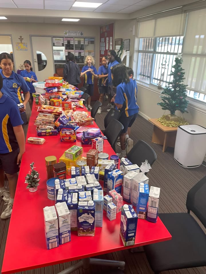 695060472018508_1424039352453946-1